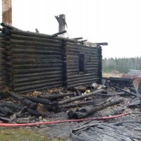 Добровольные пожарные подали первый ствол воды и сдержали пламя - Камышловское районное отделение Всероссийского добровольного пожарного общества